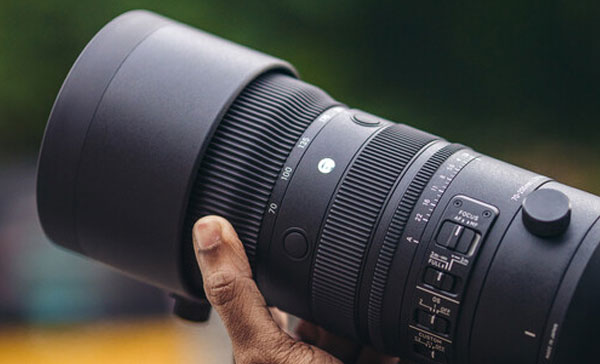 لنزسیگما Sigma 70-200mm f/2.8 DG DN OS Sports Lens (Sony E) و نمای جانبی
