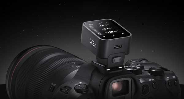 فرستنده گودکس Godox X3 C TTL Canon Sender روی دوربین عکاسی