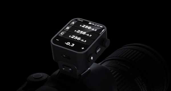 فرستنده گودکس Godox X3 C TTL Canon Sender روی دوربین عکاسی