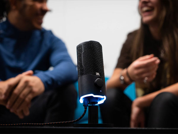 میکروفون استودیویی جی بی ال JBL Quantum Stream و تهیه پادکست