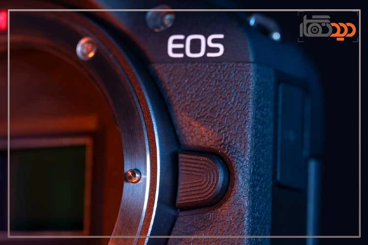 نقد و بررسی دوربین کانن R50 و نمای جانبی