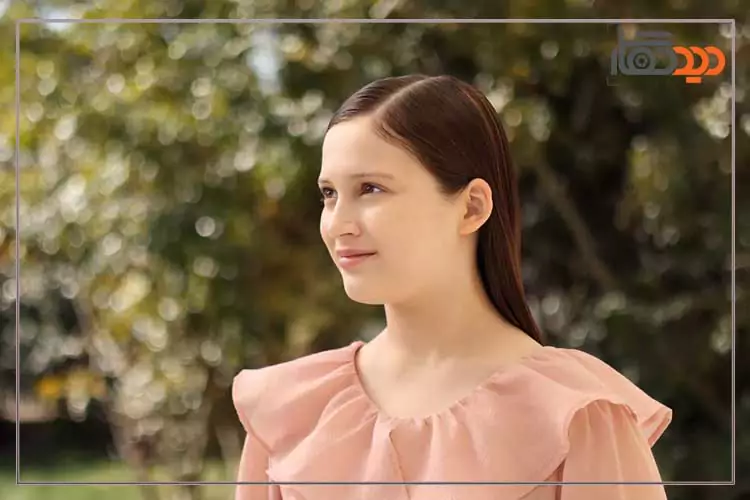 دوربین کانن r100 و نمای روبرو و کیفیت تصویر عکاسی از سوژه خانم