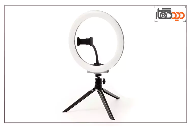 نمونه رینگ لایت همراه با سه پایه