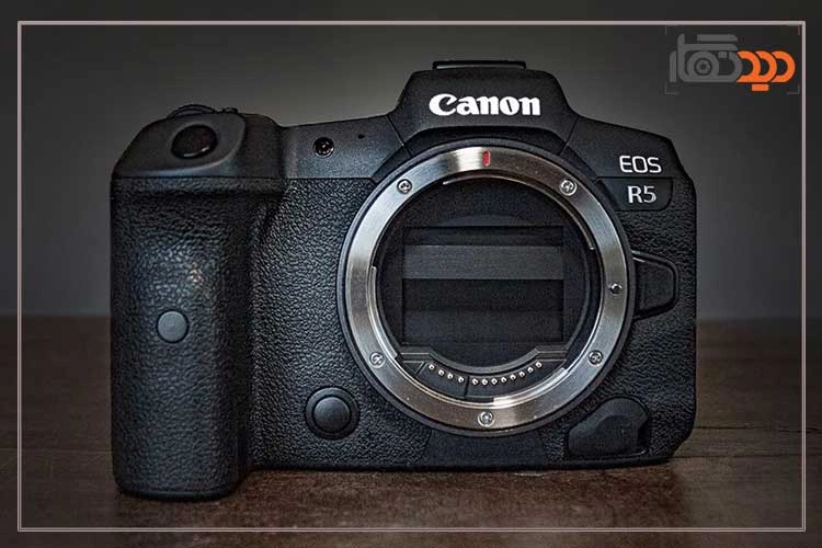 نقد و بررسی دوربین کانن R5 mark ii و نمای روبرو