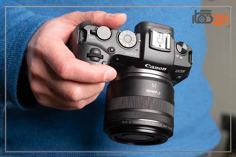 نقد و بررسی دوربین کانن RP و دوربین در دست عکاس