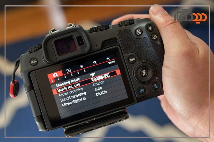 نقد و بررسی دوربین کانن RP و دوربین در دست عکاس