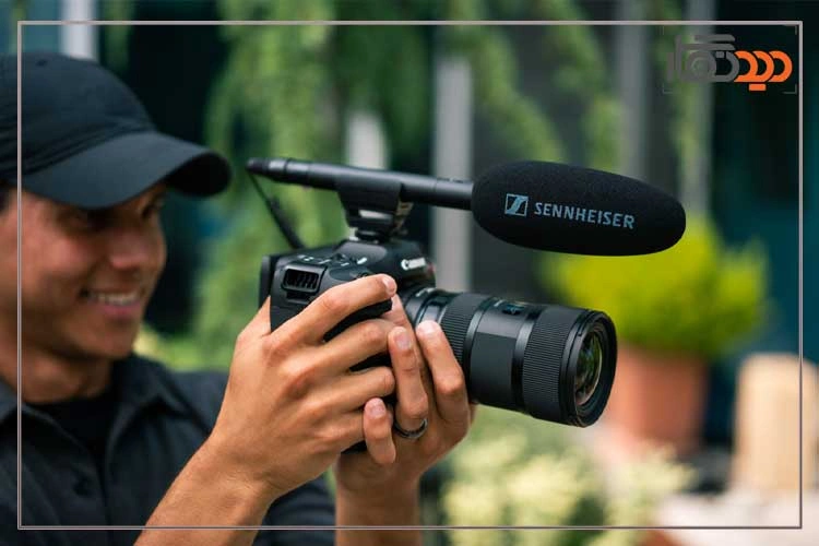 میکروفون MKE 600 روی دوربین و نمای جانبی