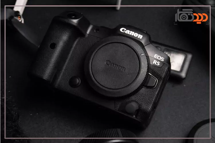 شکل ظاهری CANON R5