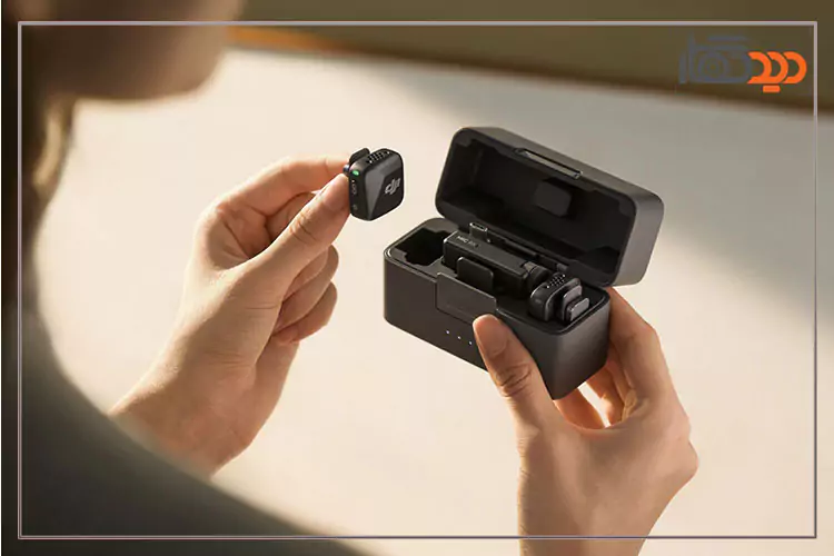 DJI Mic Mini 2-Person در دست