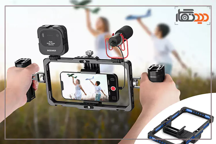 کیج موبایل نیور PA009 به همراه لوازم جانبی در دست