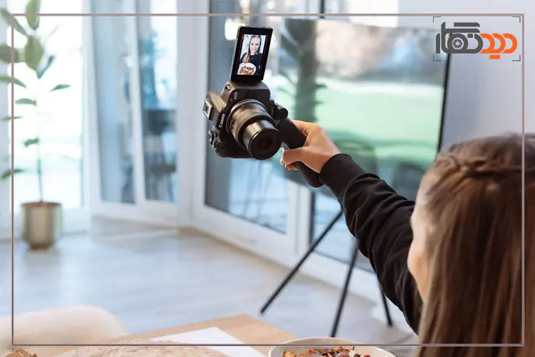 نمای کلی دوربین کانن R50