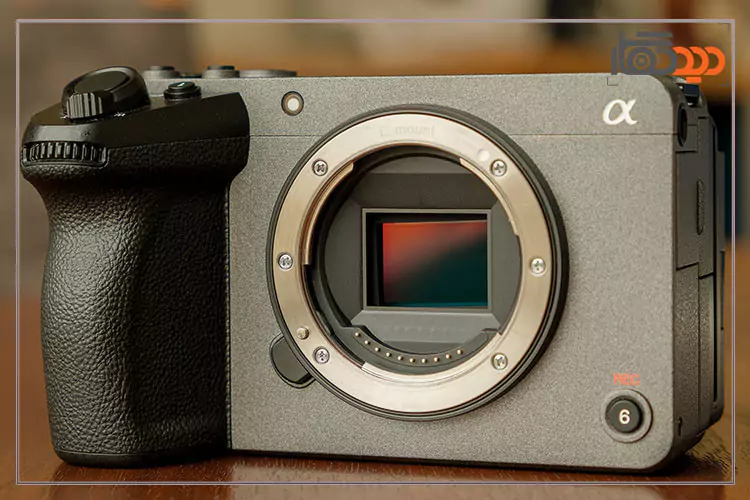 طراحی و ارگونومی SONY-FX30