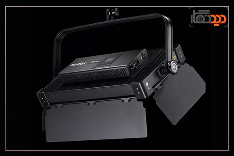 تغییر زاویه نورثابت گودکس Godox P200Bi Bi-Color