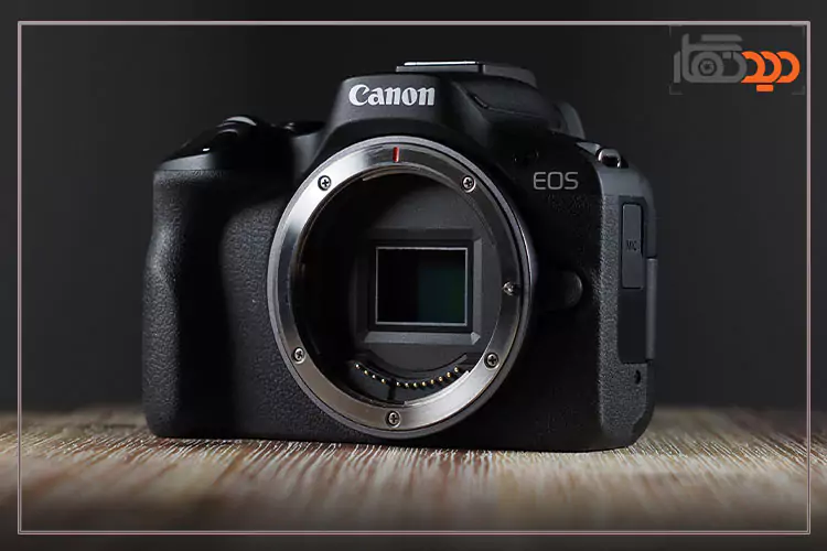 نمای ظاهری CANON R50