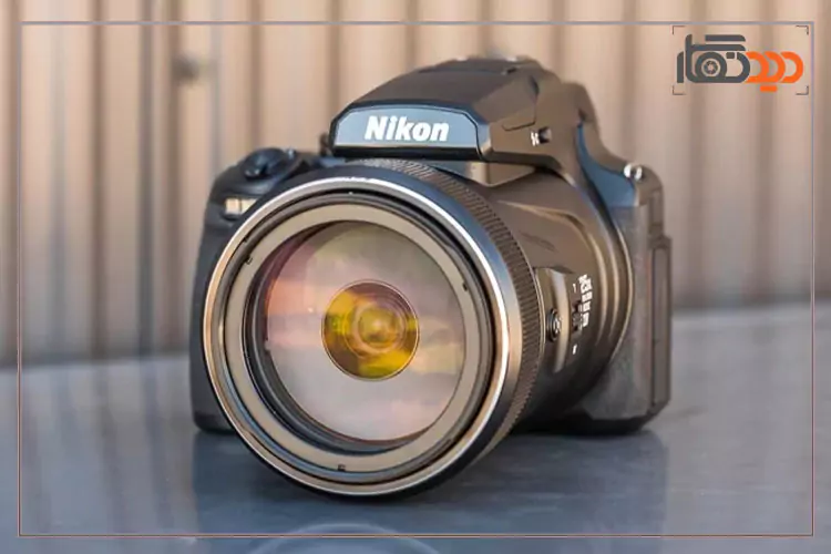 نمای ظاهری دوربین نیکون P1000