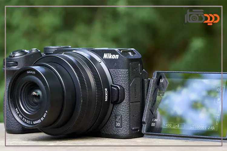 نمایشگر متحرک دوربین نیکون Z30
