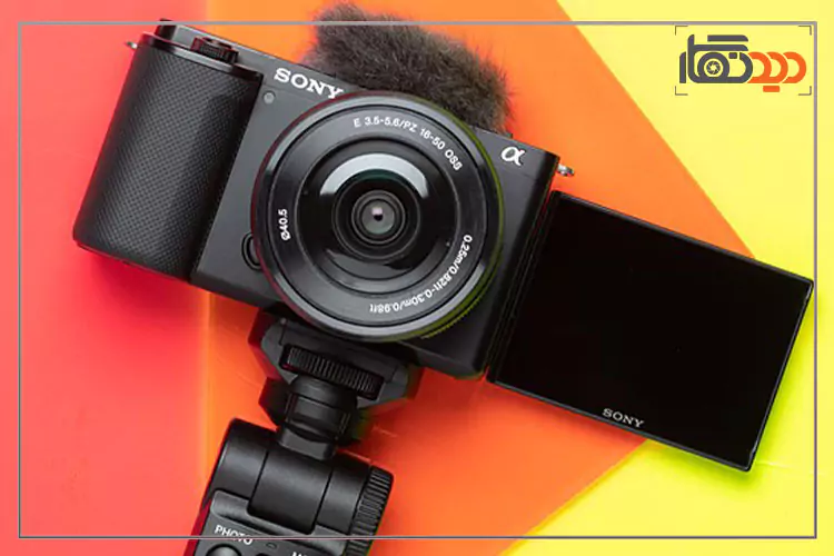 نمایشگر بازشو دوربین سونی ZV-E10