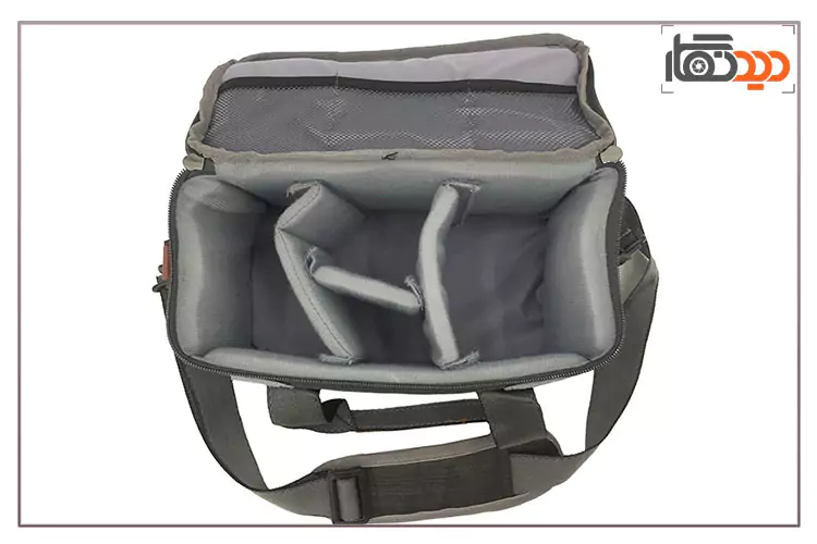 فضای داخل کوله پشتی طرح بنرو Benro 4060