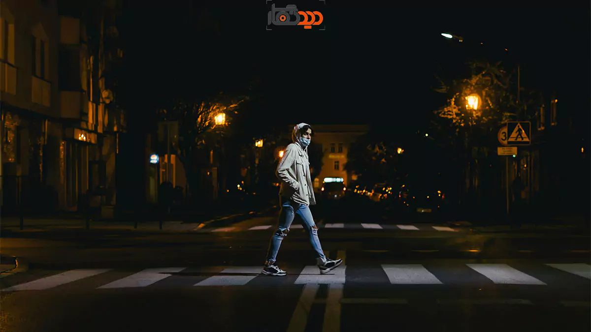 لنز اقتصادی عکاسی خیابانی در نور کم 