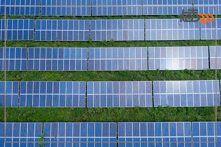 پنل های خورشید و باتری‌های پایدار در عکاسی