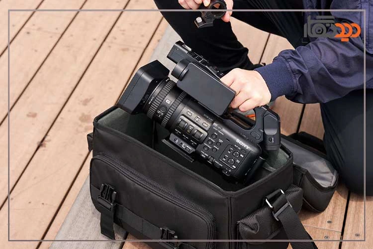 دوربین سونی z200 داخل کیف